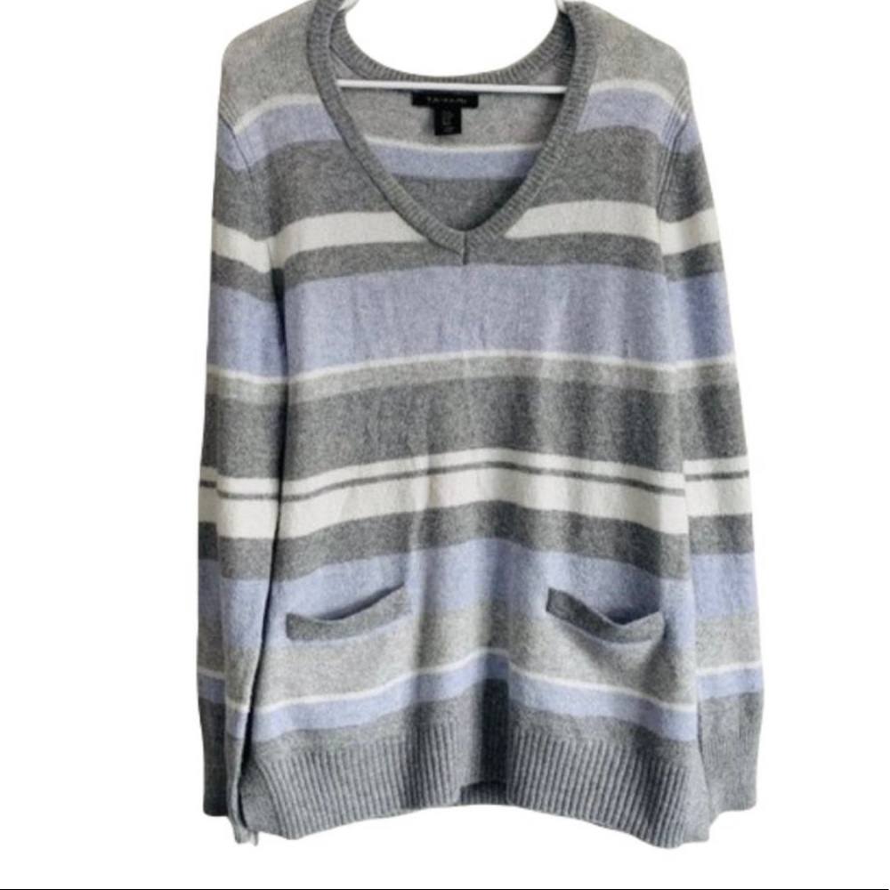 Tahari blue grey white striped v neck sweater